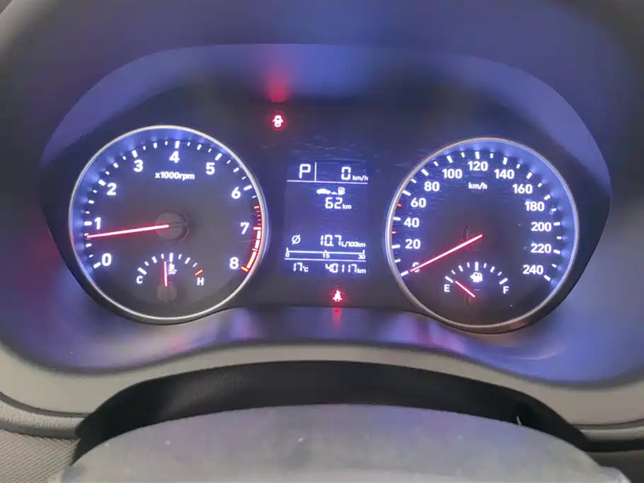 Hyundai Elantra 2023 — фото 14
