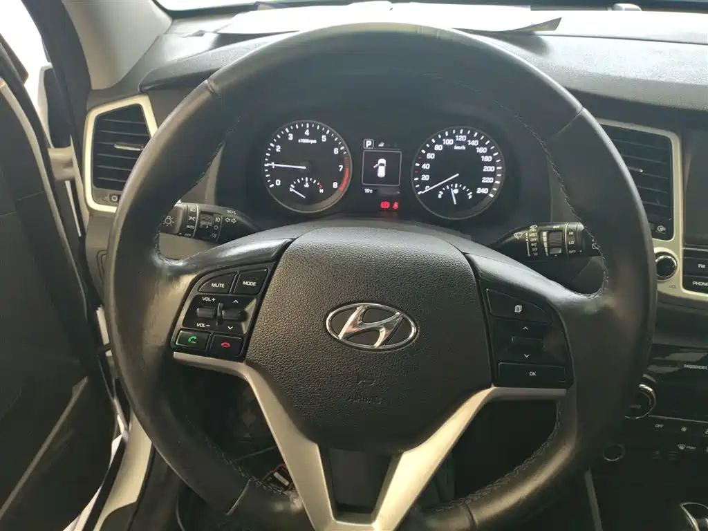 Hyundai Tucson 2016 — фото 7