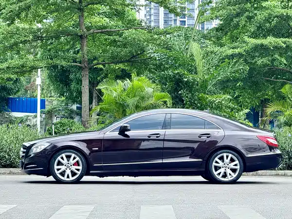 Mercedes-Benz CLS 2012