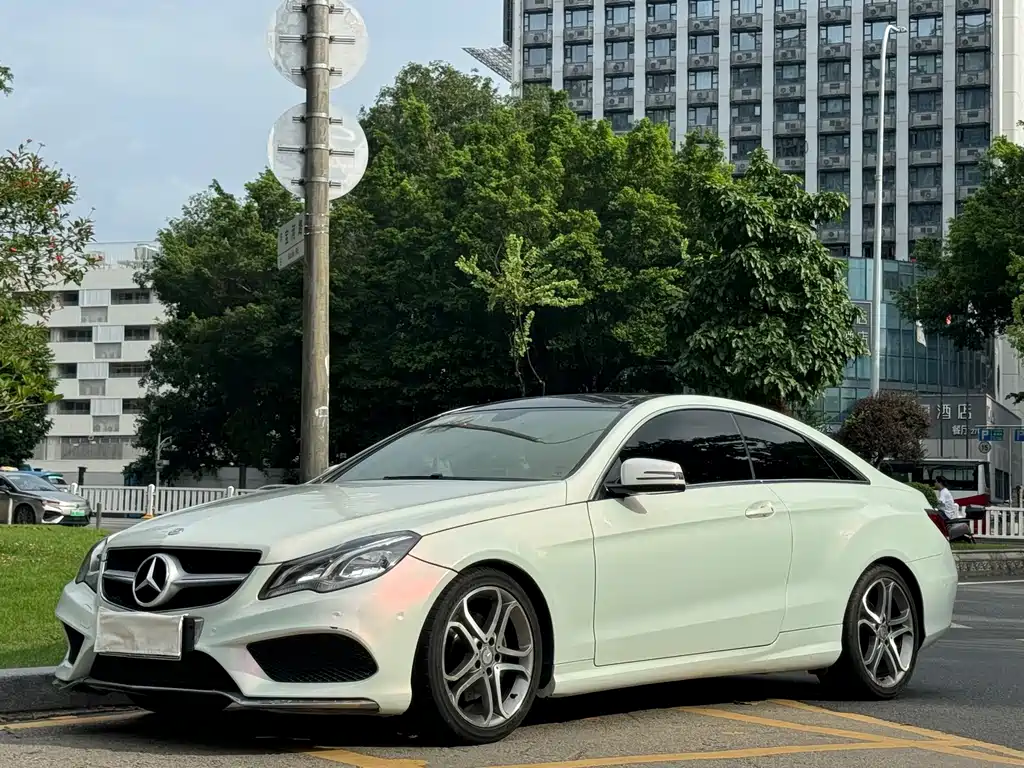 Mercedes-Benz E-Class 2015 — фото 1