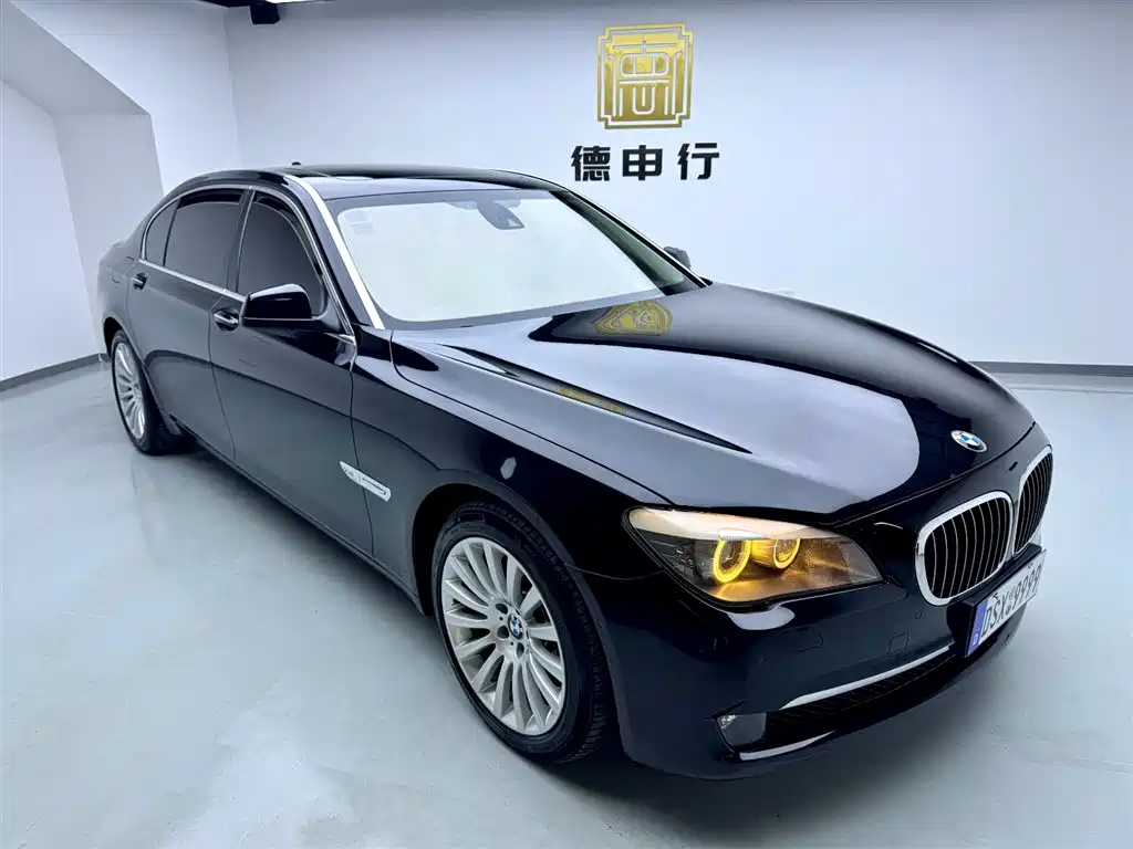 BMW 7 Series 2011 — фото 3