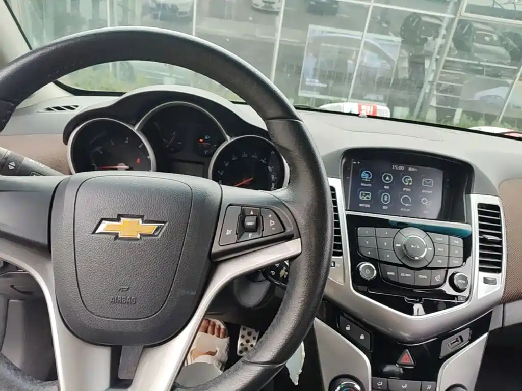 Chevrolet Cruze 2014 — фото 16