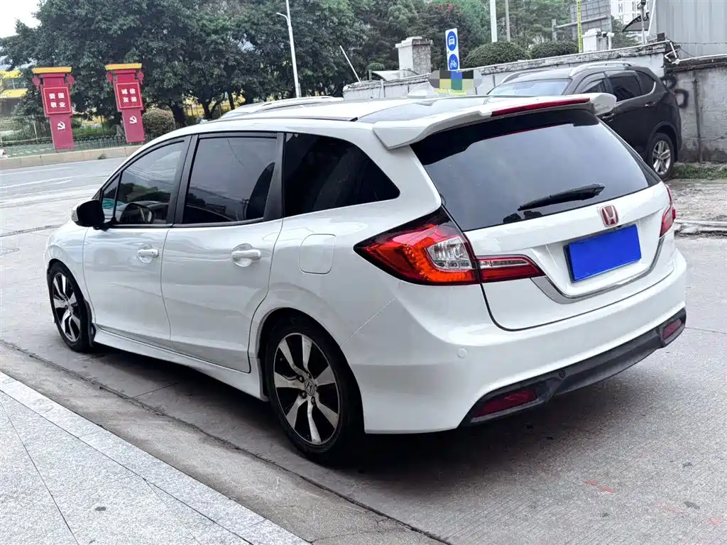 Honda Jade 2015 — фото 5