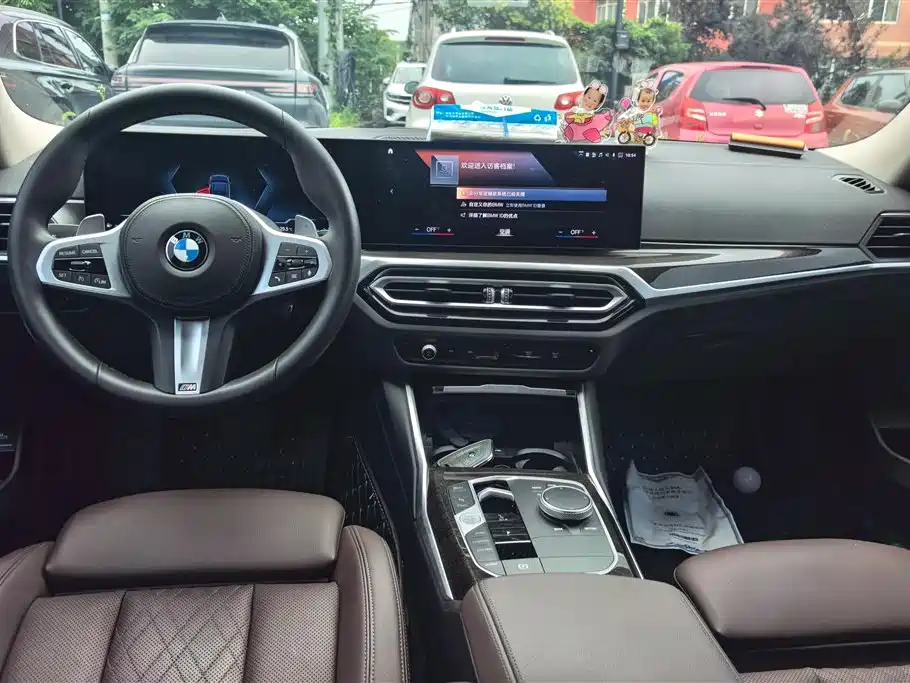 BMW 3 Series 2023 — фото 16