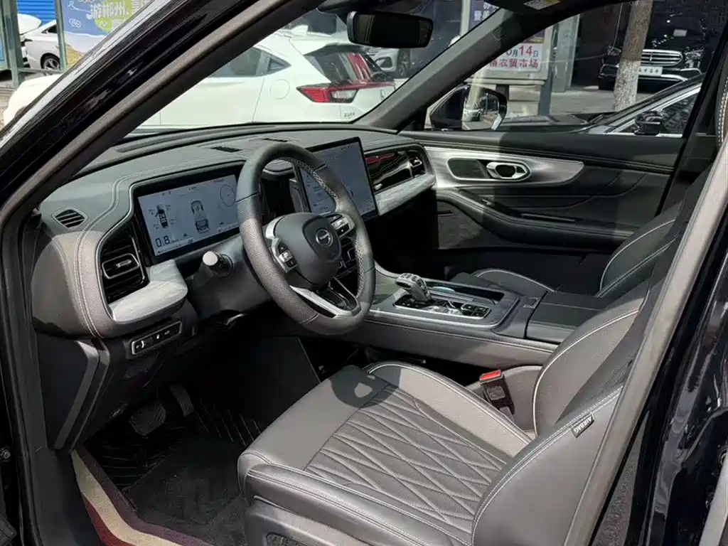 GAC Motor Trumpchi GS8 2024 — фото 13