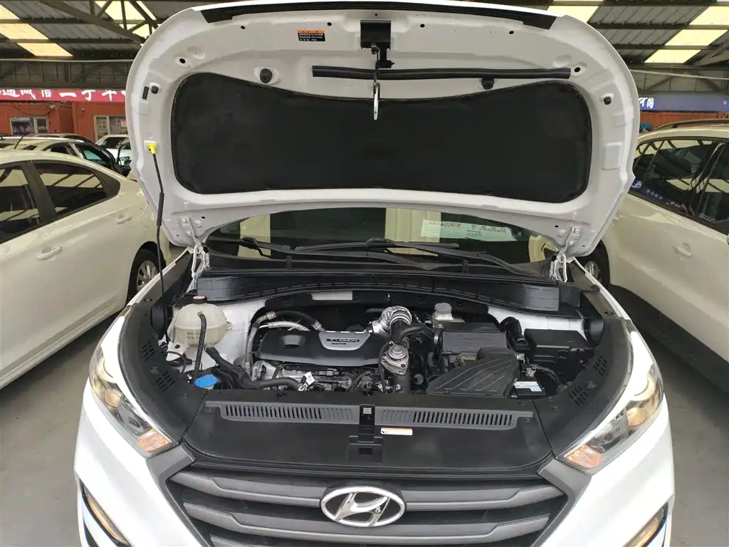 Hyundai Tucson 2016 — фото 16
