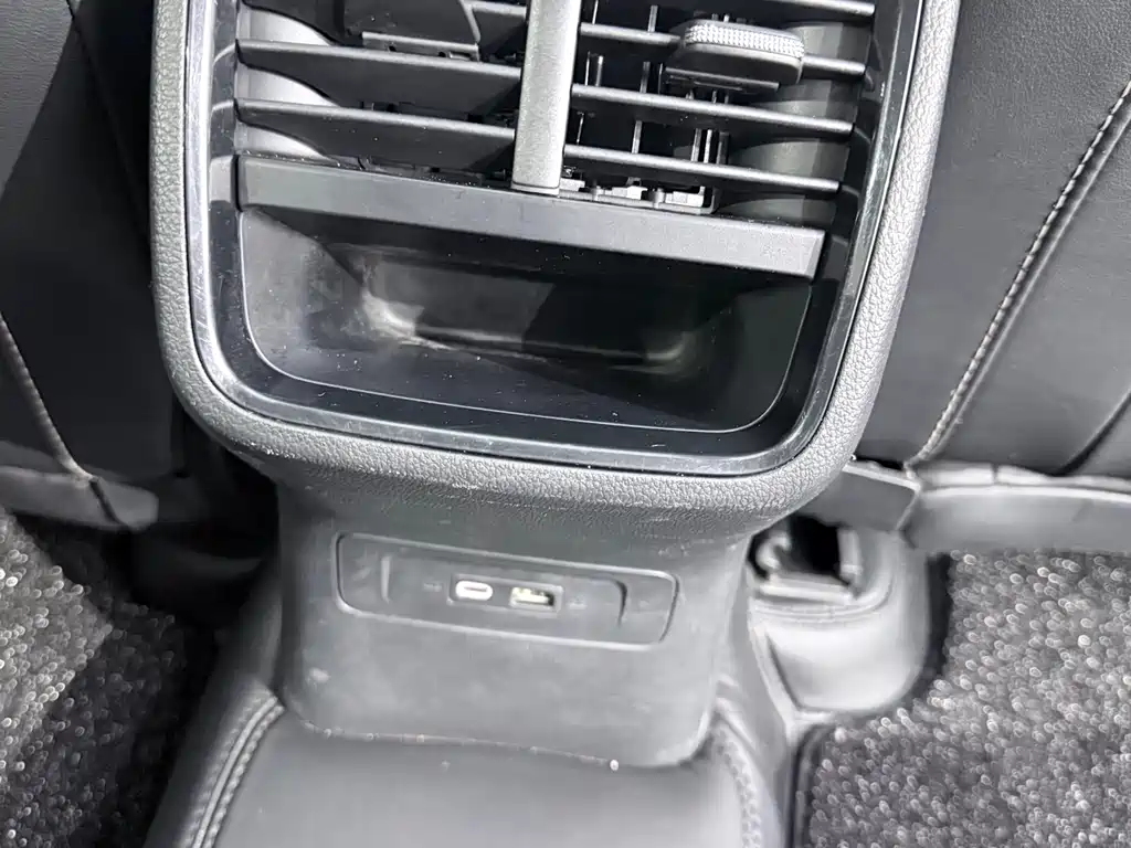 Skoda Octavia 2022 — фото 15