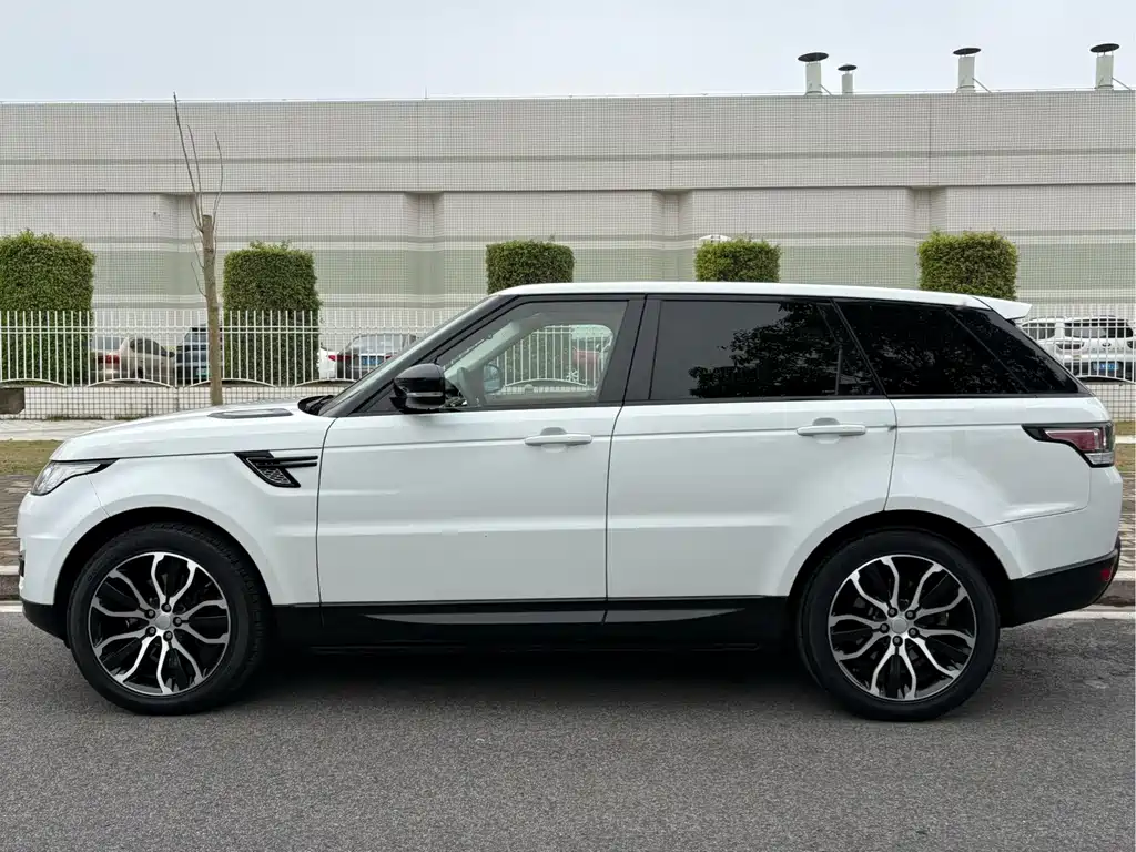 Land Rover Range Rover Sport 2016 — фото 15