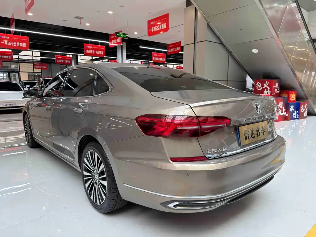Volkswagen Passat 2020 — фото 19
