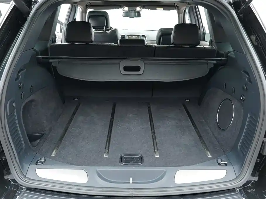 Jeep Grand Cherokee 2015 — фото 23