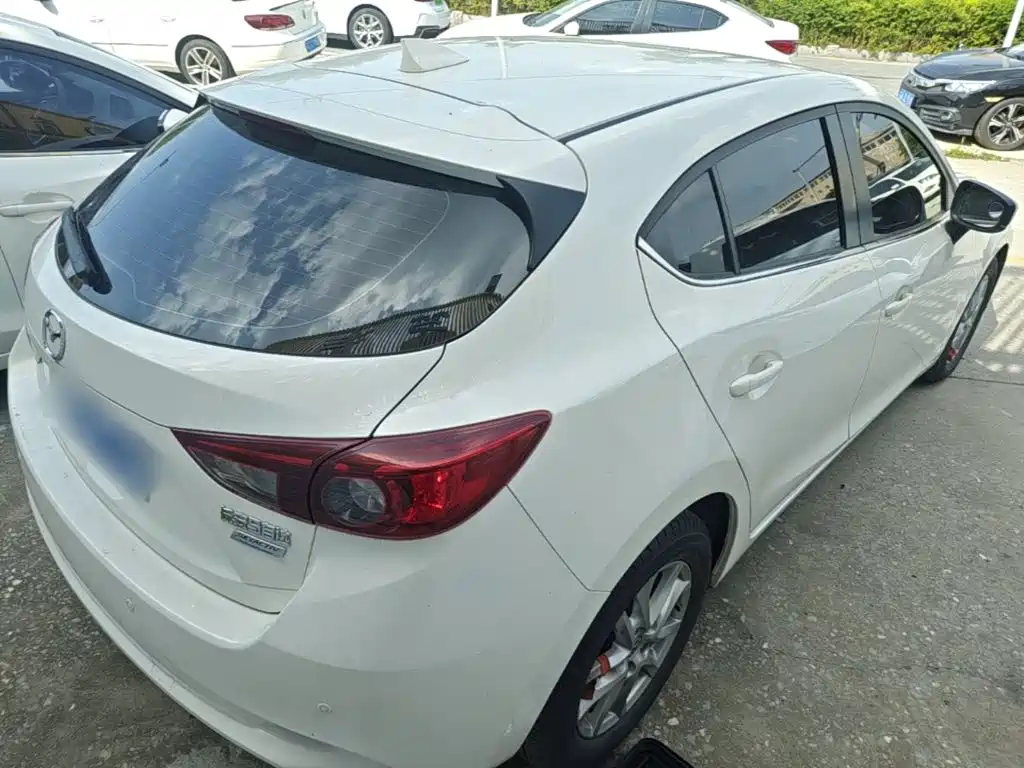 Mazda 3 Axela 2018