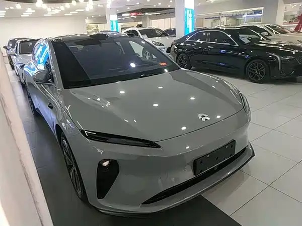 NIO ET5T 2024