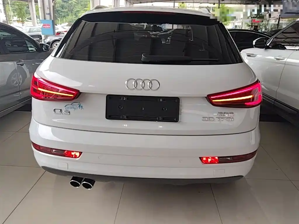 Audi Q3 2019 — фото 6