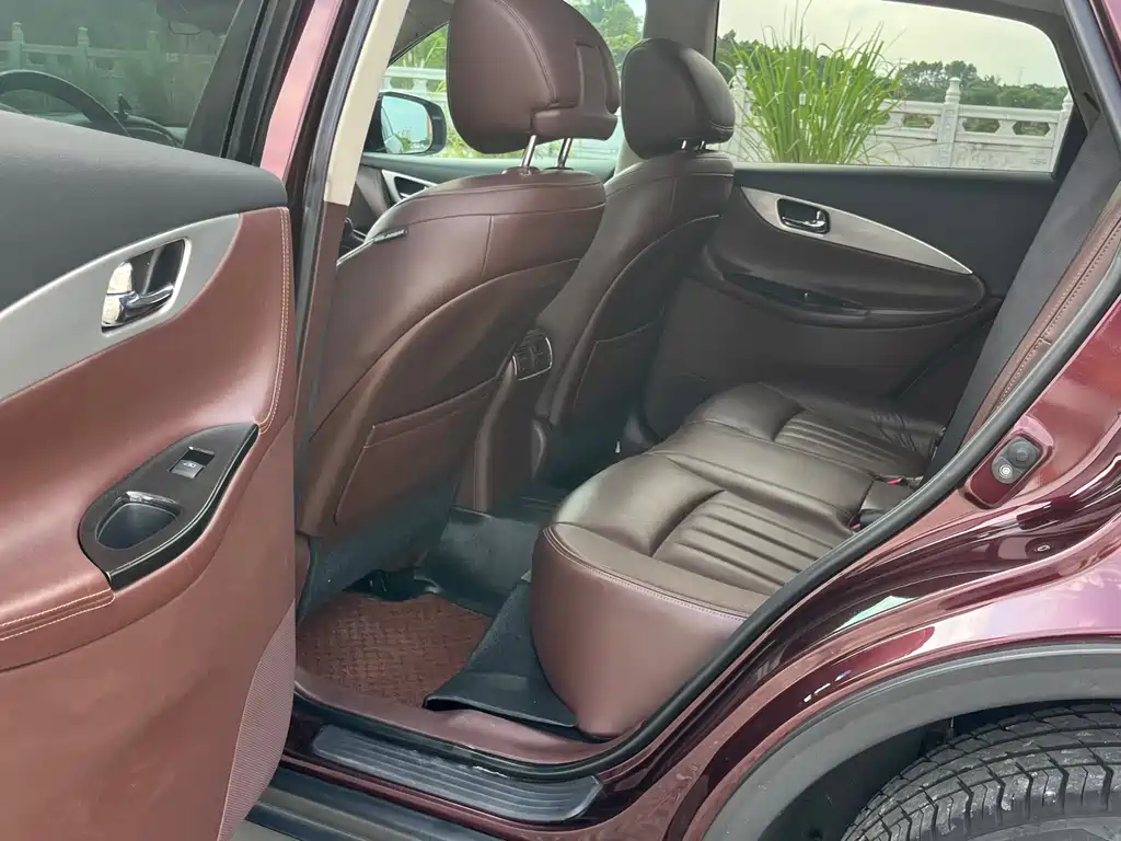 Infiniti QX50 2015 — фото 8
