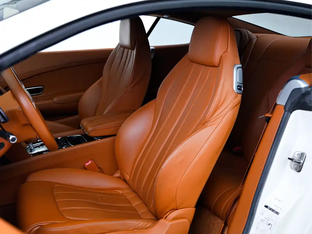 Bentley Continental 2017 — фото 13