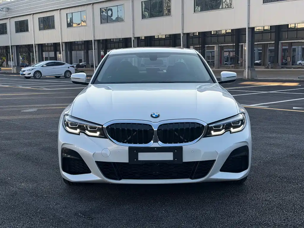 BMW 3 Series 2022