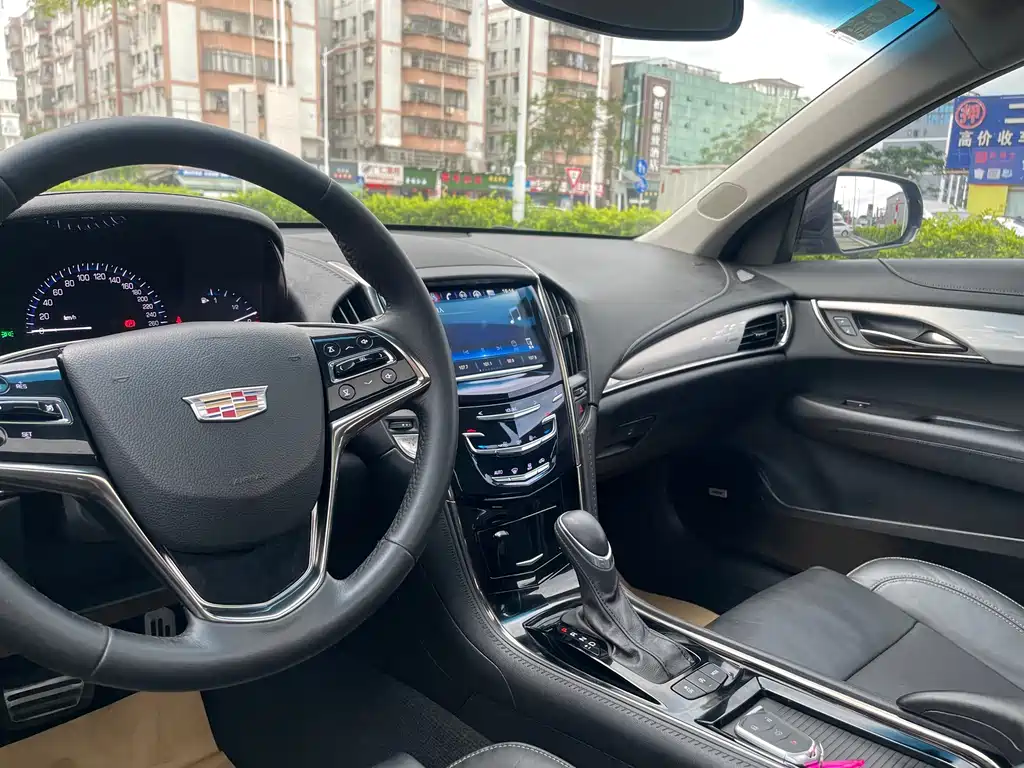 Cadillac ATS-L 2017 — фото 15