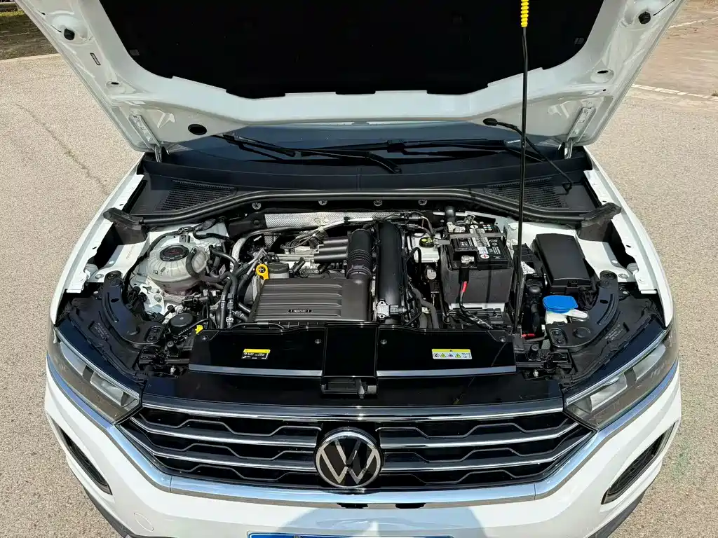 Volkswagen T-Roc 2021 — фото 9