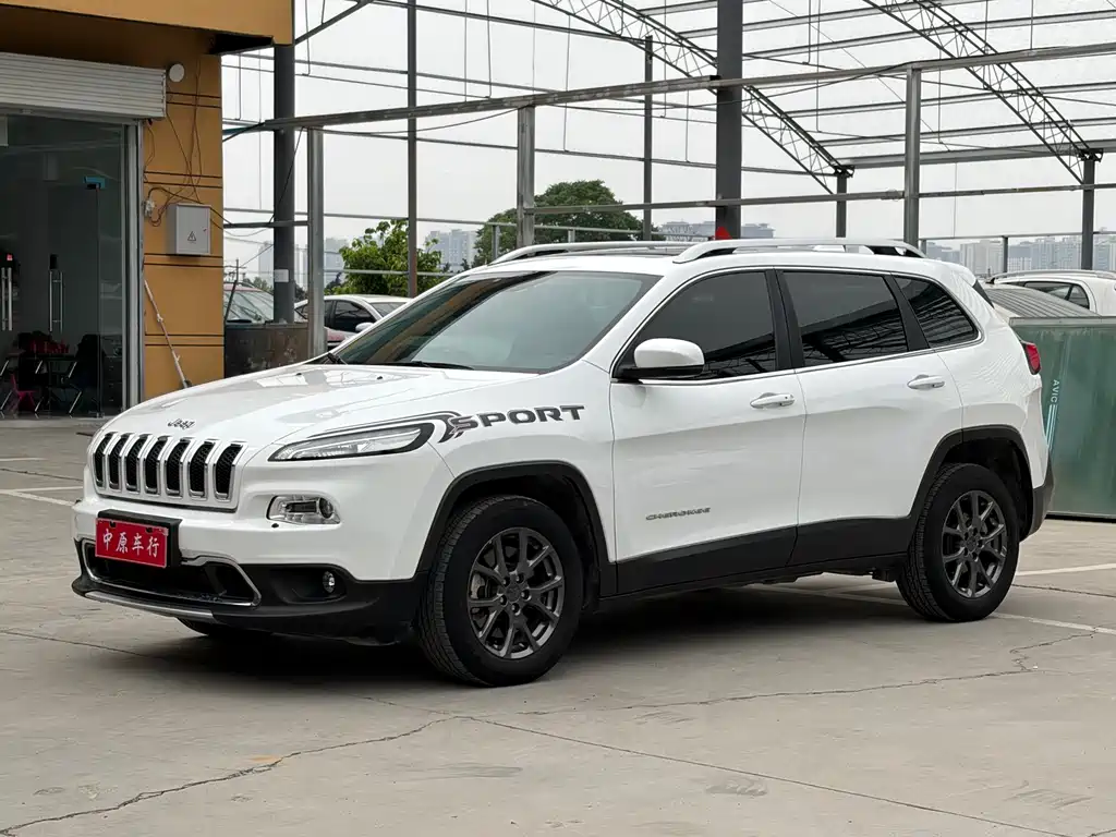 Jeep Cherokee 2021 — фото 1