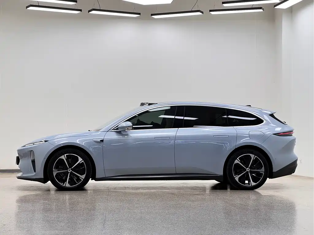 NIO ET5T 2023