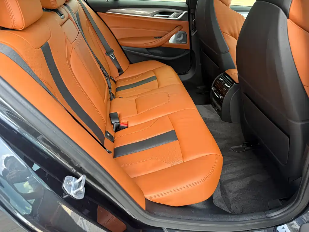 BMW M5 2018 — фото 17