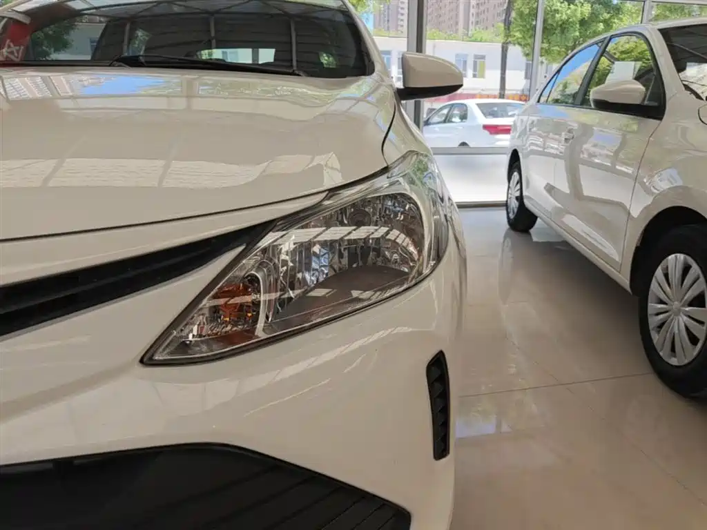 Toyota Vios 2017 — фото 24
