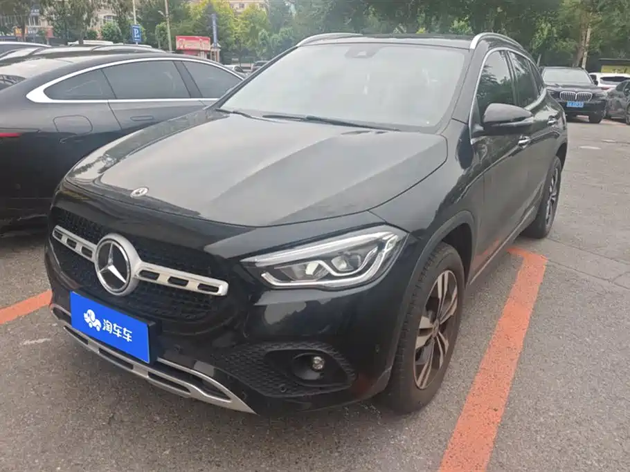 Mercedes-Benz GLA 2023 — фото 1