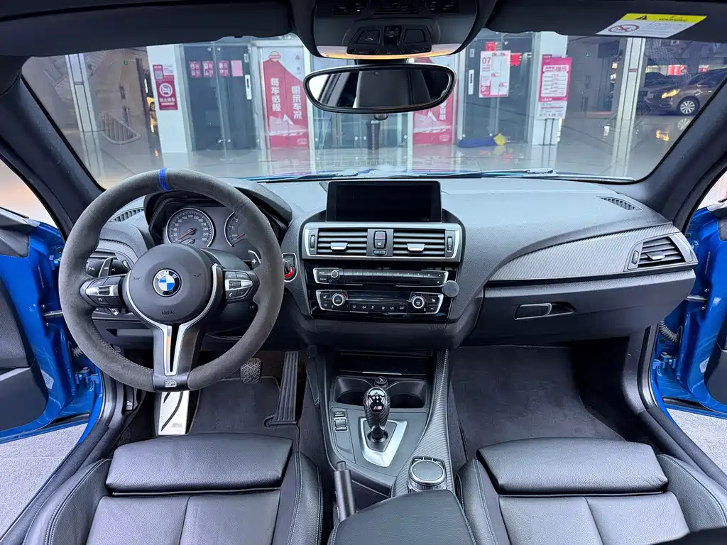 BMW M2 2017 — фото 13