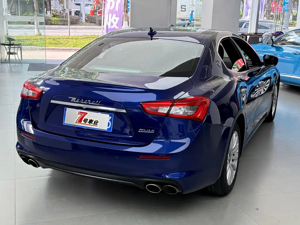 Maserati Ghibli 2017 — фото 13