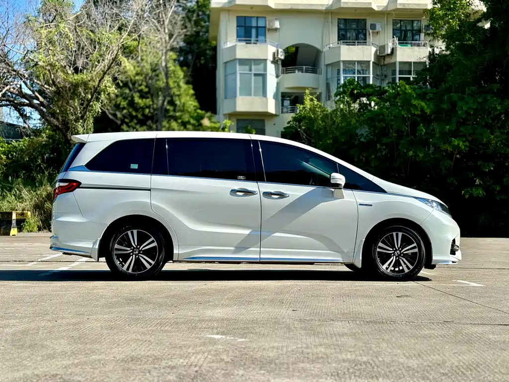 Honda Odyssey 2021 — фото 21