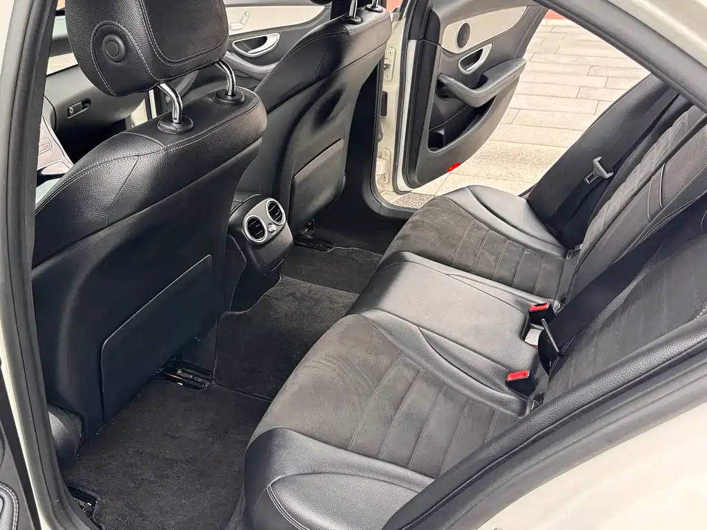Mercedes-Benz C-Class 2017 — фото 12