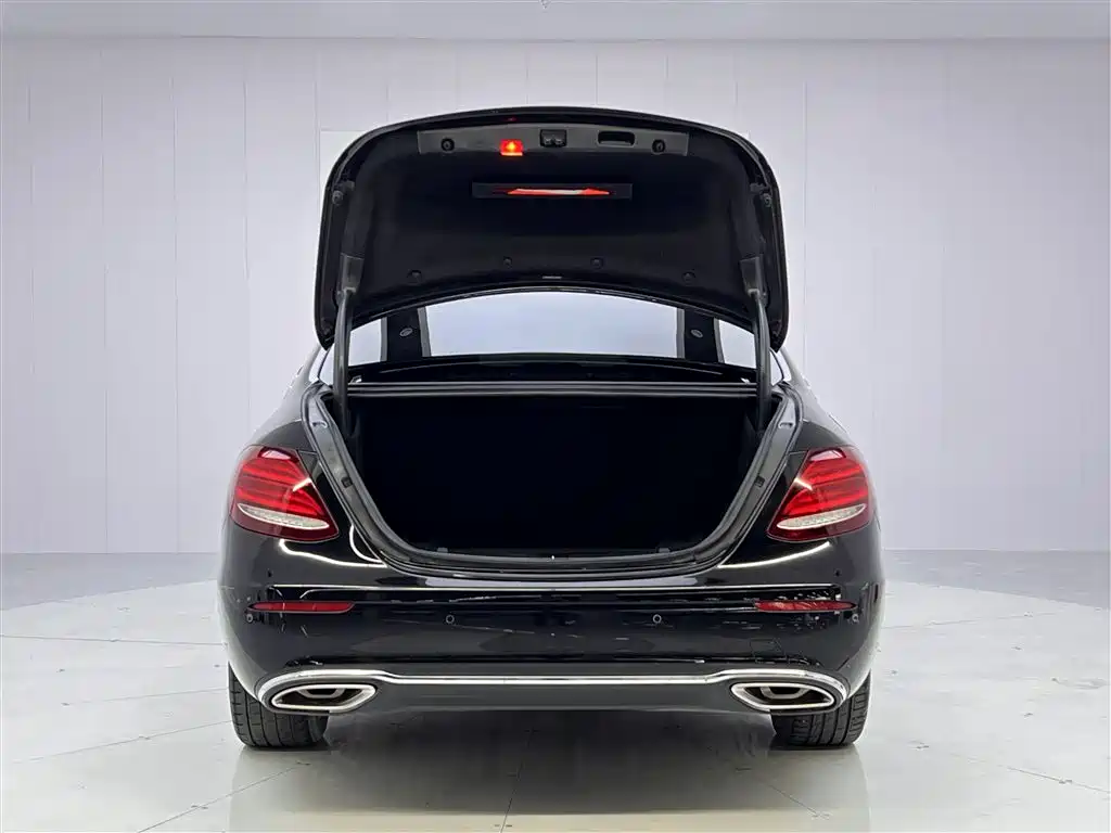 Mercedes-Benz E-Class 2020 — фото 7