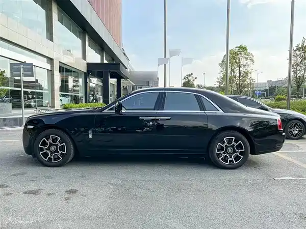 Rolls-Royce Ghost 2010
