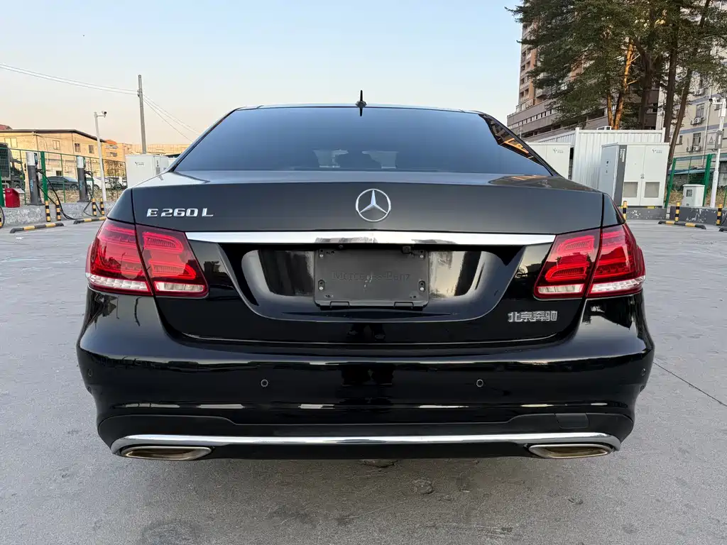 Mercedes-Benz E-Class 2015 — фото 10