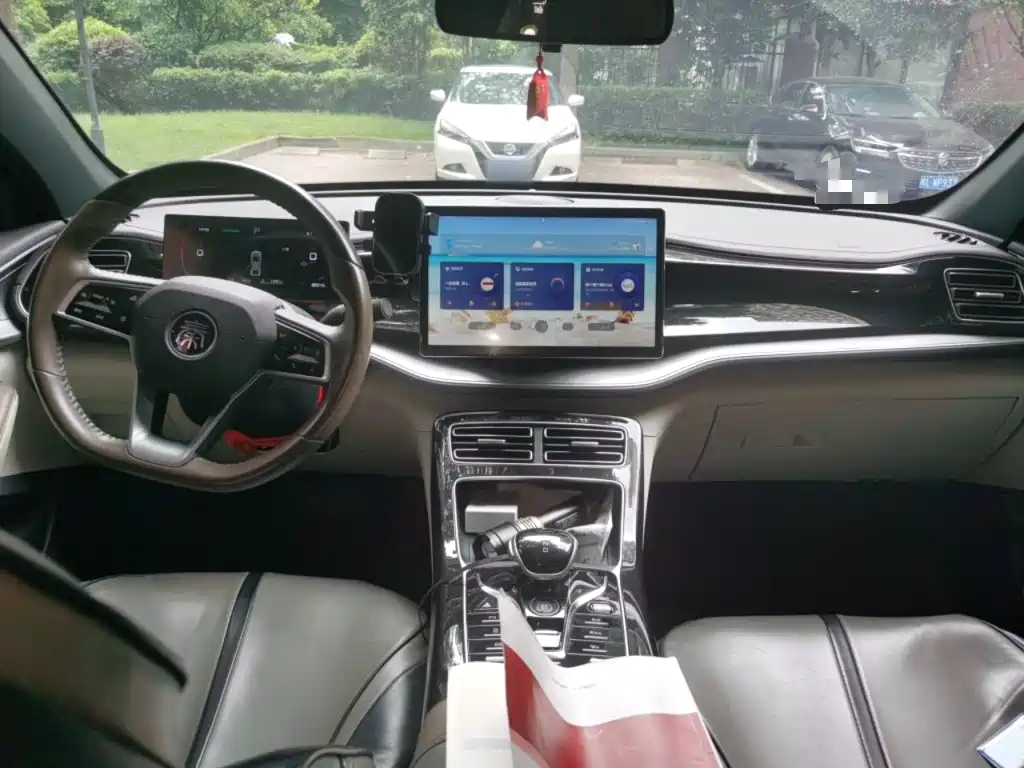 BYD Qin PLUS 2023 — фото 13