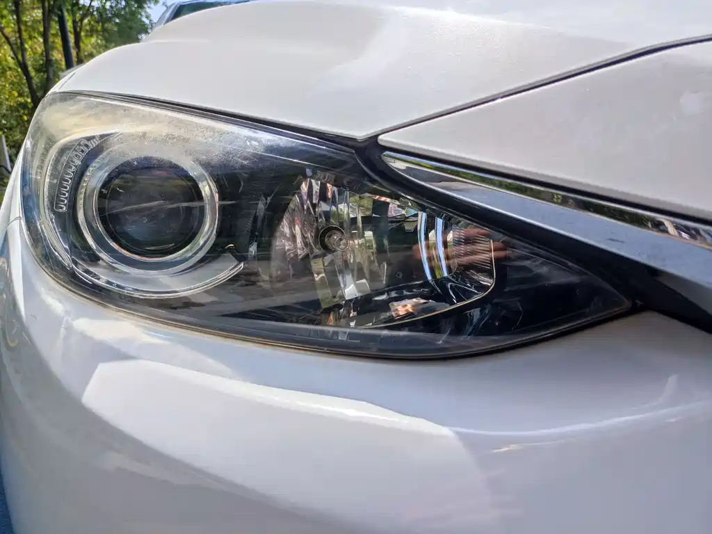Mazda 3 Axela 2017 — фото 11