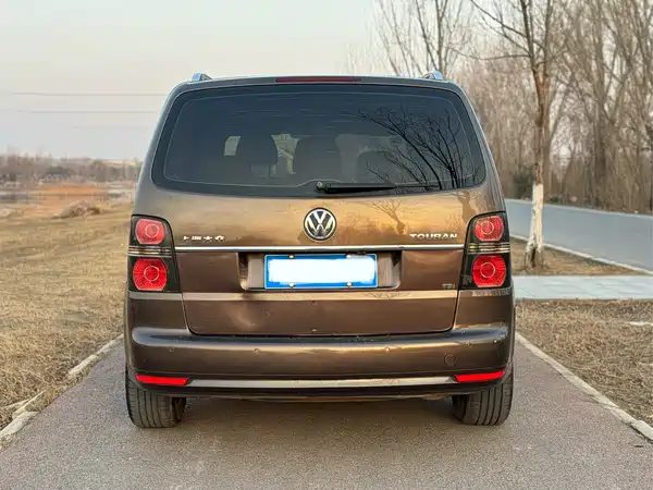 Volkswagen Touran 2011