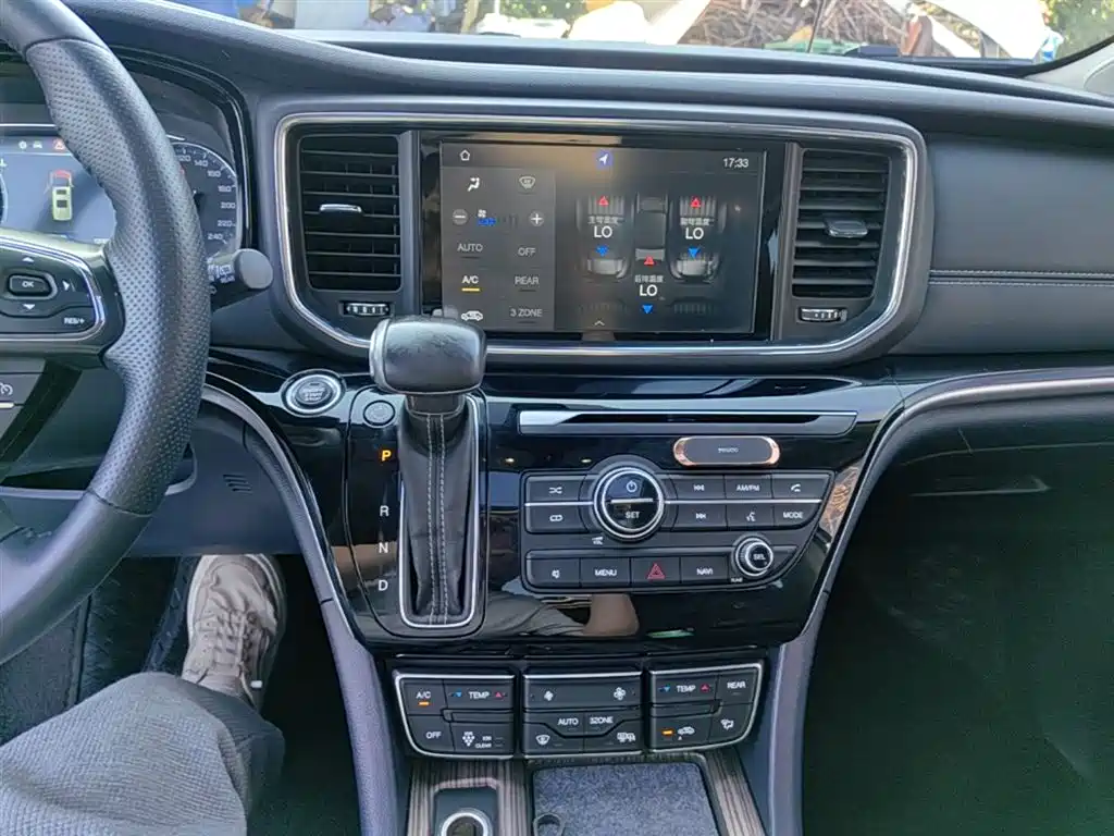 GAC Motor Trumpchi M8 2020 — фото 13