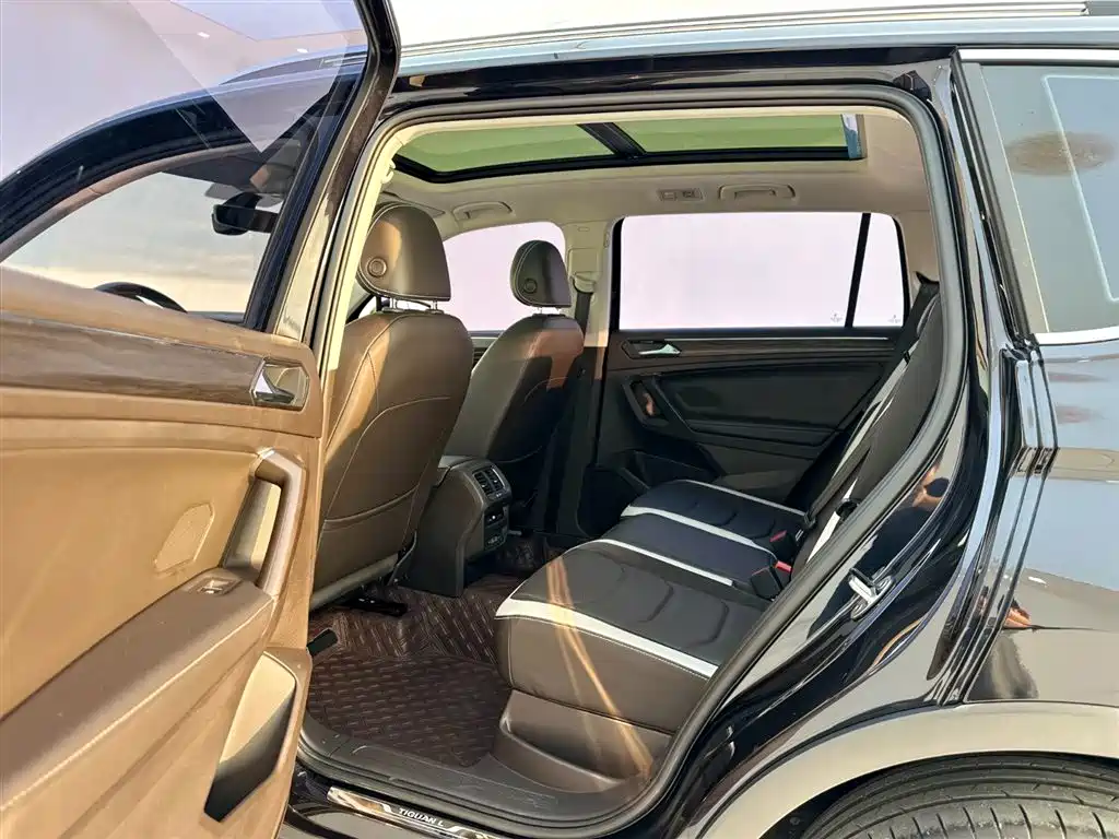 Volkswagen Tiguan L 2018 — фото 14