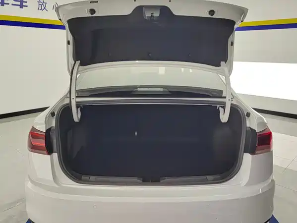 Volkswagen Bora 2022