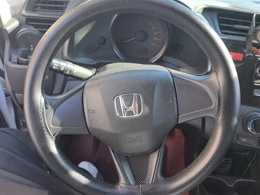 Honda Fit 2018 — фото 15