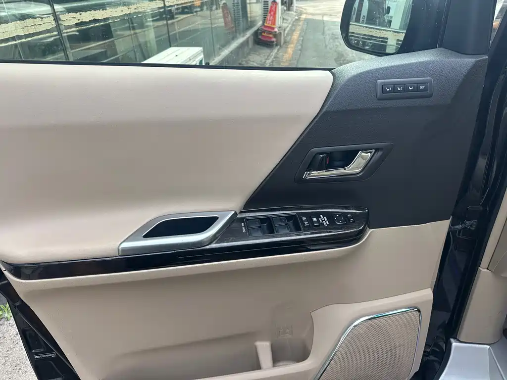 Toyota Alphard 2014 — фото 2