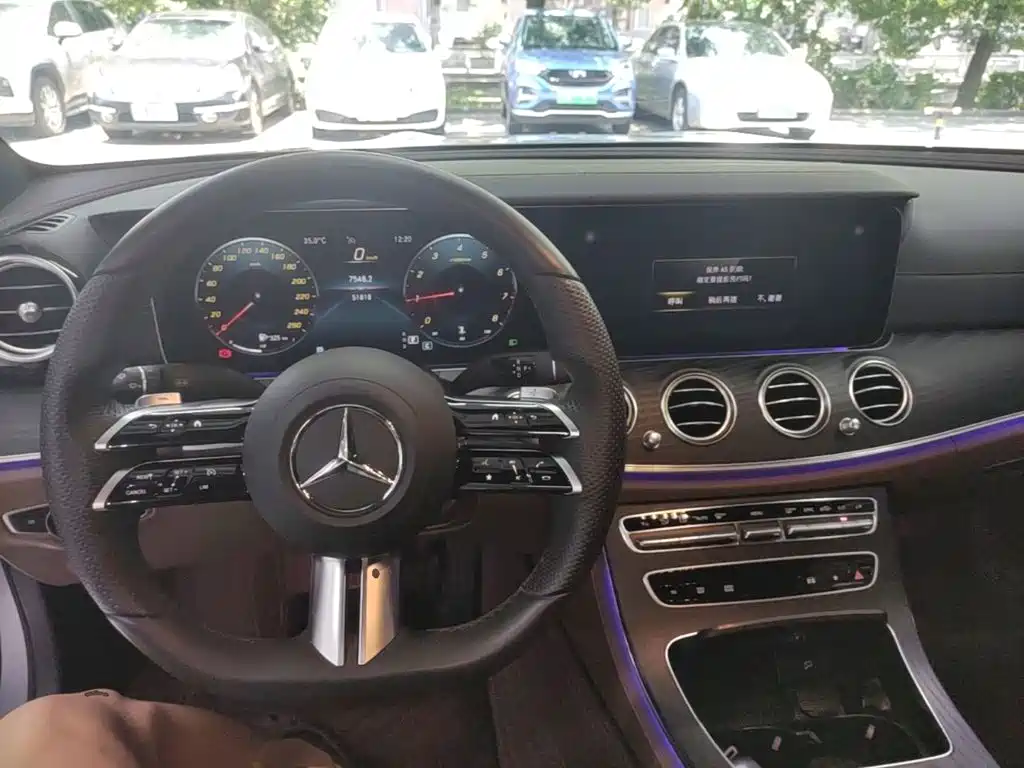 Mercedes-Benz E-Class 2022 — фото 10