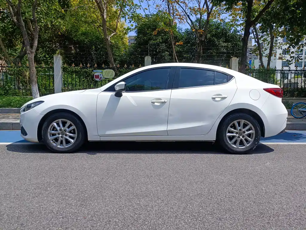 Mazda 3 Axela 2017