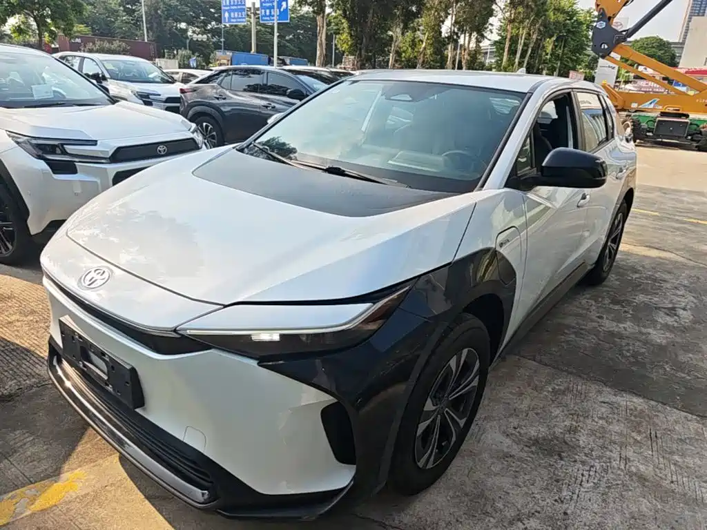 Toyota bZ4X 2025