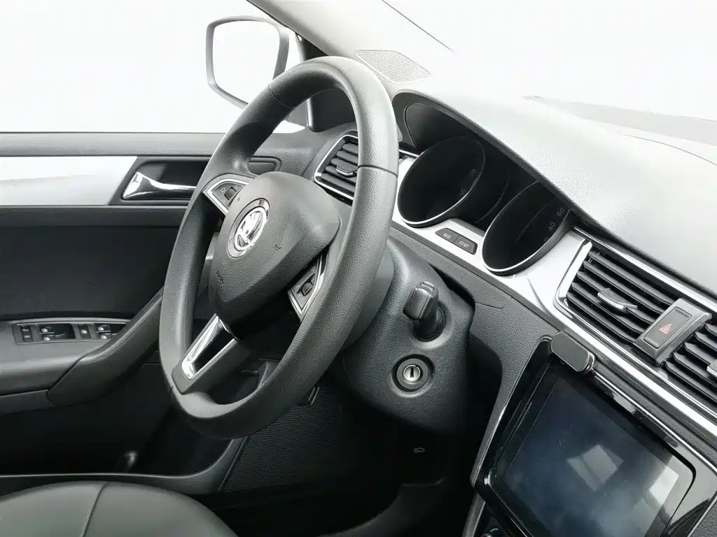 Skoda Rapid 2020 — фото 22