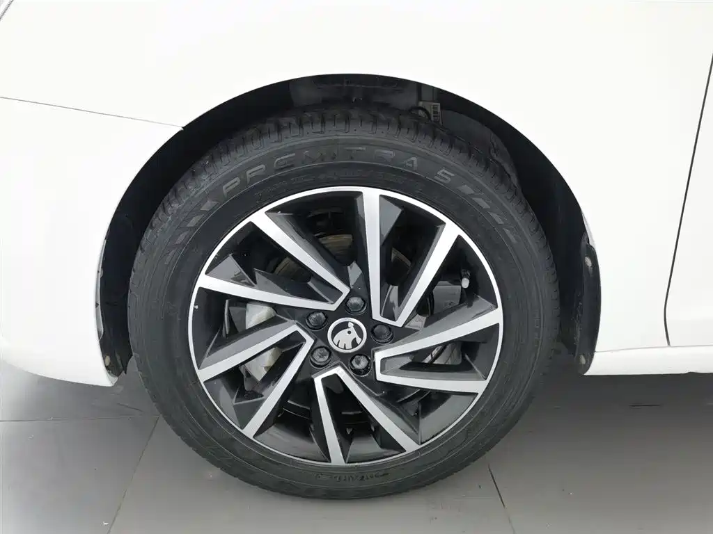 Skoda Rapid 2020 — фото 17