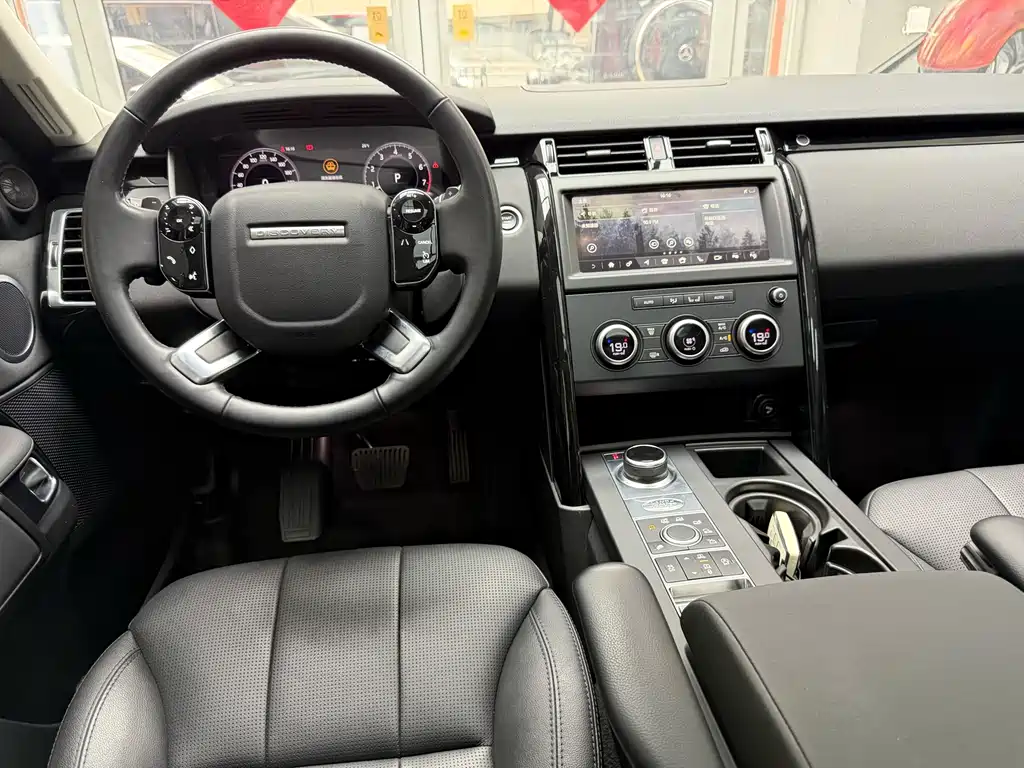Land Rover Discovery 2020 — фото 26