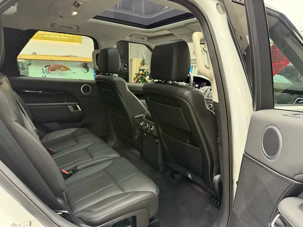 Land Rover Discovery 2020 — фото 29