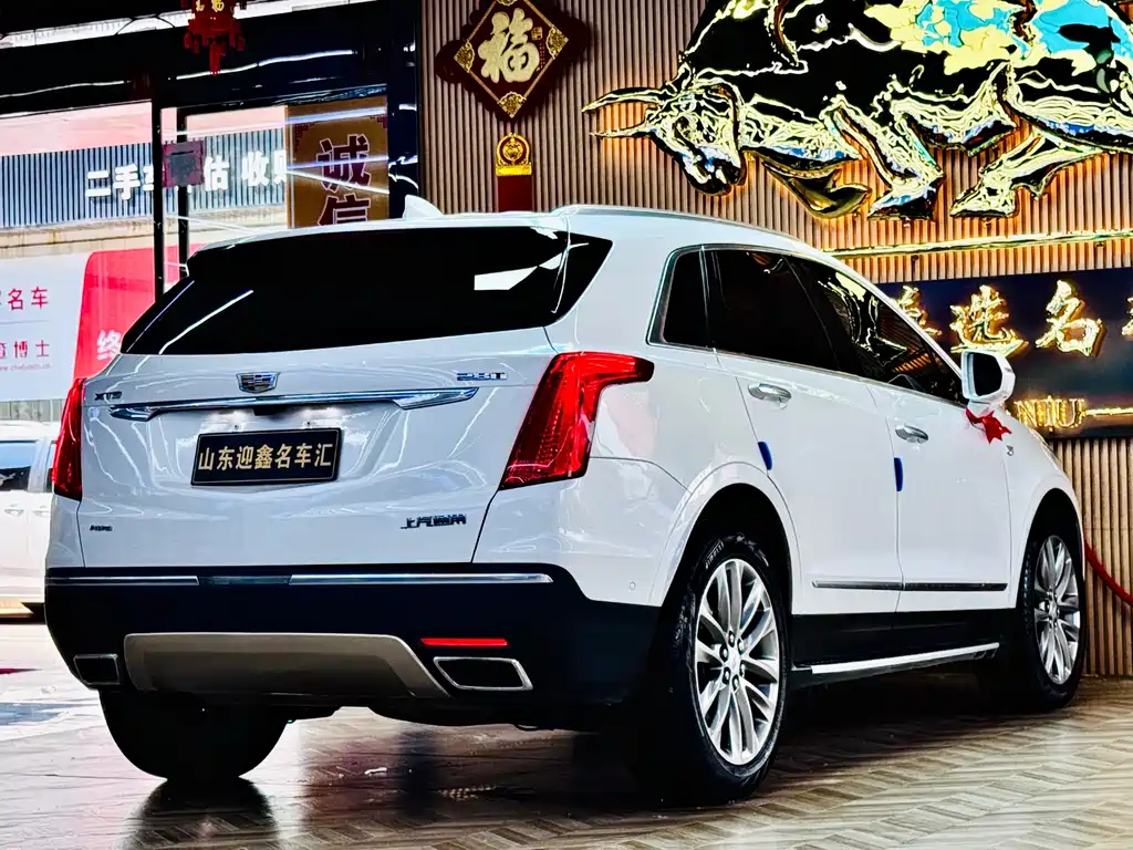 Cadillac XT5 2016 — фото 17
